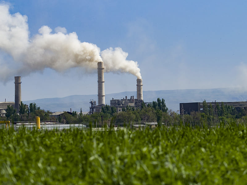 Выбросы промышленного предприятия